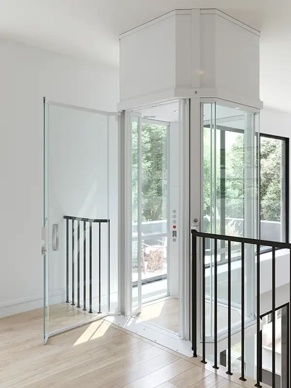 Vuelift panoramic elevator